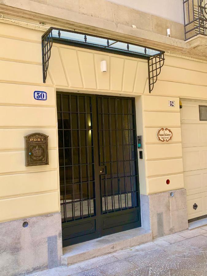 Piazza Fontana Luxury Acomodação com café da manhã Galatina Exterior foto